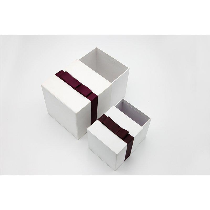 Small White Paper Packaging Box For Birthday Gift